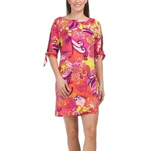 NWT Trina Turk Vinet Tie Sleeve
Floral Medley Mini Dress
